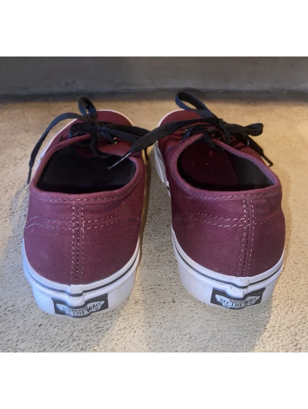 Vans Classic Authentic Low Top Maroon Port Royal/ Black Unisex M 4 W 5.5 Skater